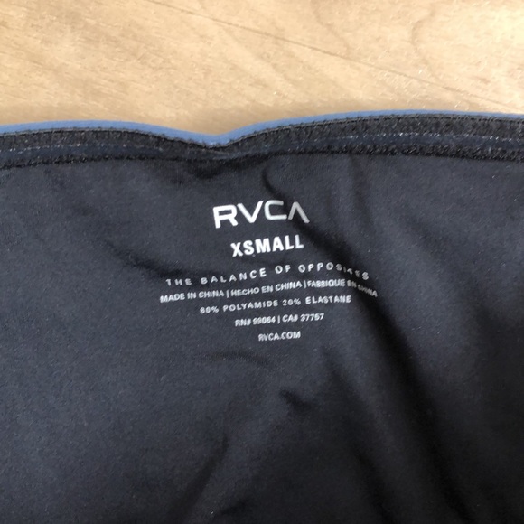 Two piece bikini - Picture 3 of 8